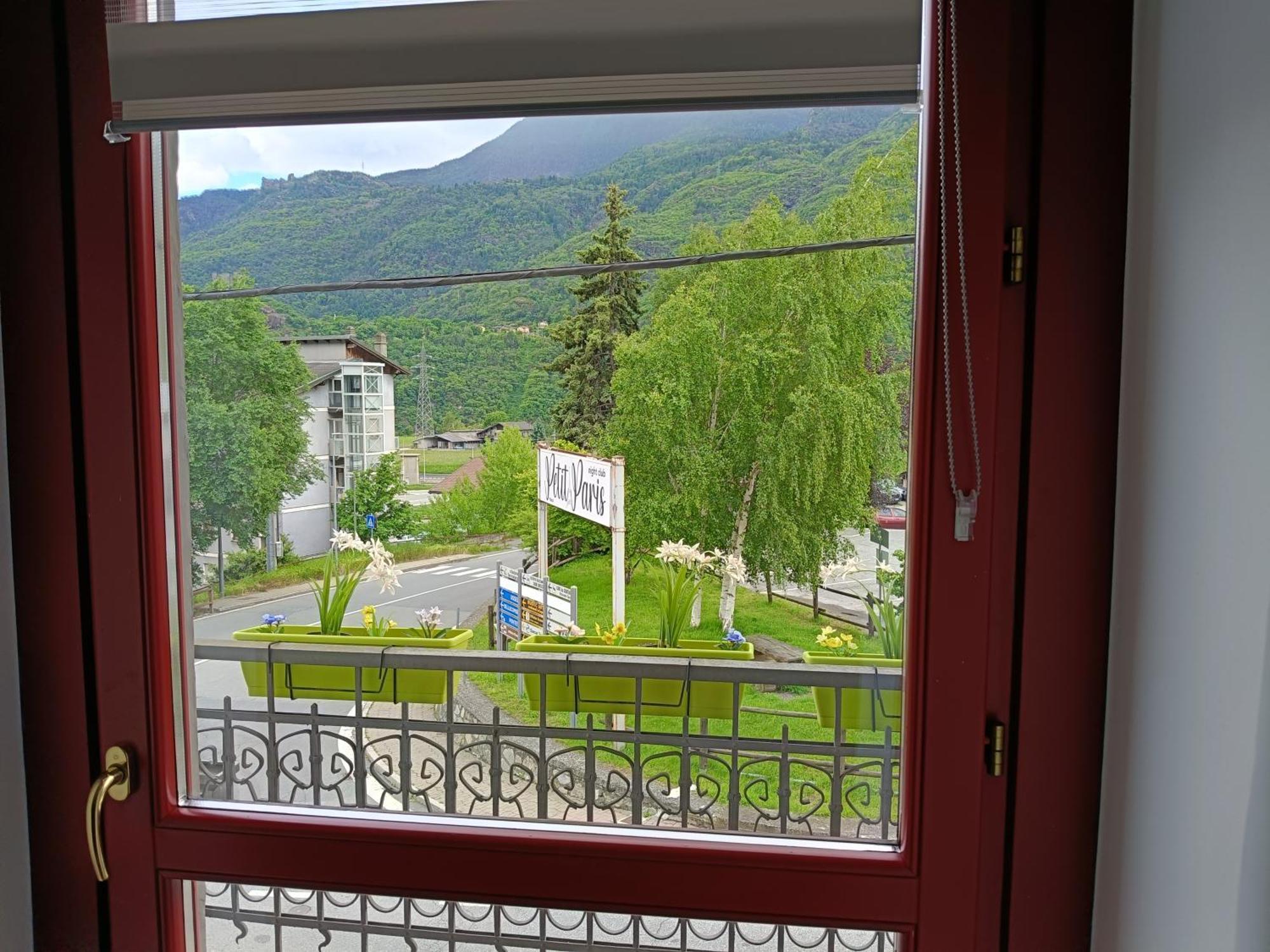 Ferienwohnung Liberty House Alps Châtillon Exterior foto